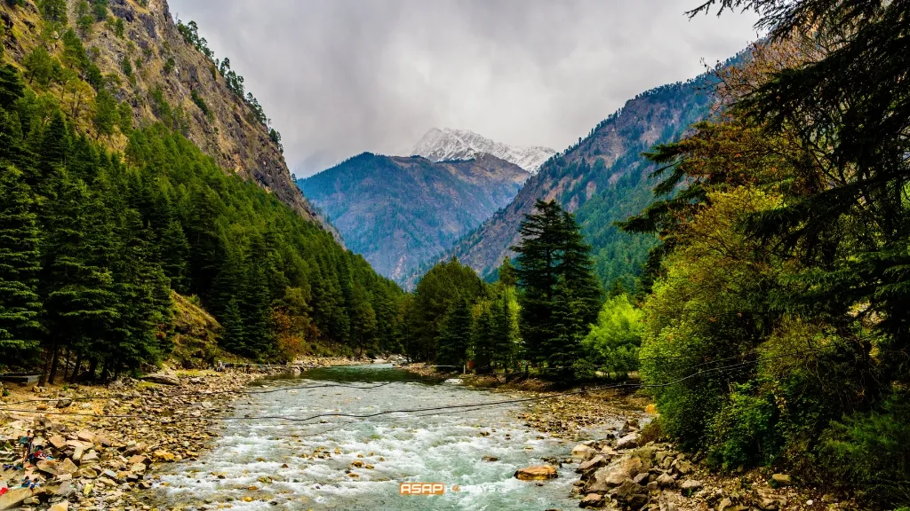 Chalal Village​, Kasol