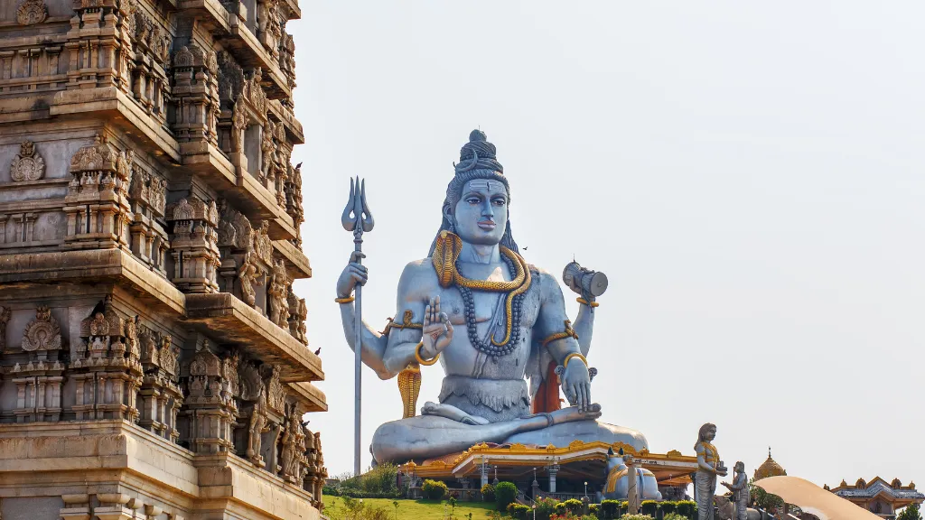 Murudeshwar, Best Beach Places Near Bangalore