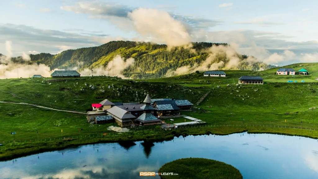 Prashar Lake, Hidden Travel Gems You Must Visit in 2024