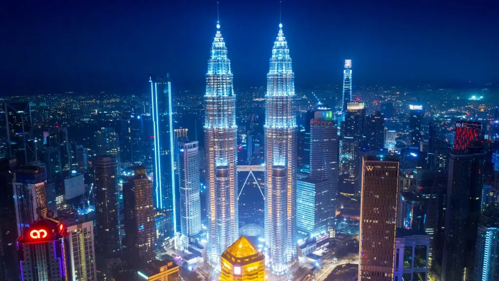 Petronas Twin Towers, Places to Visit in Malaysia for Couples