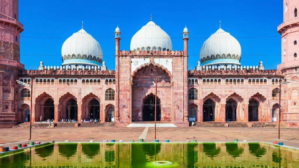 Taj Ul Masjid, The Largest Mosque in India​, Best Places to Visit in Bhopal