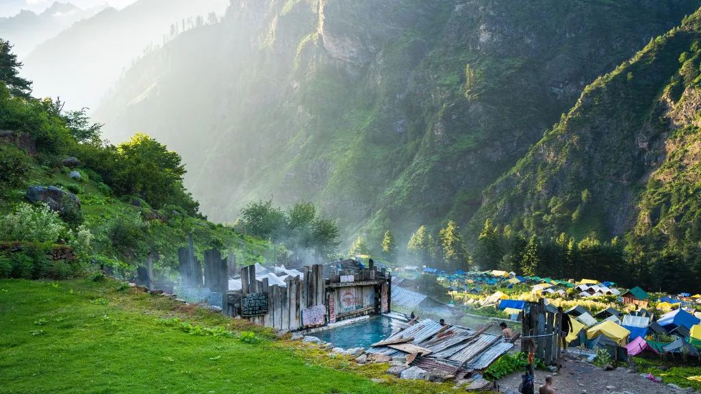 Kheerganga Trek, Himachal Pradesh​