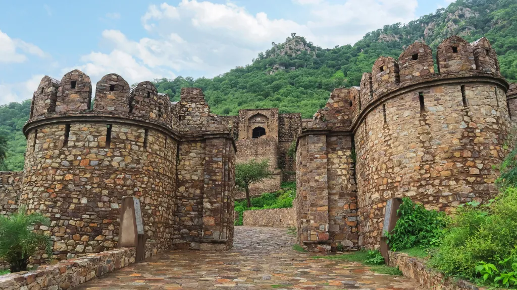 Bhangarh Fort, Rajasthan, Haunted Places In India