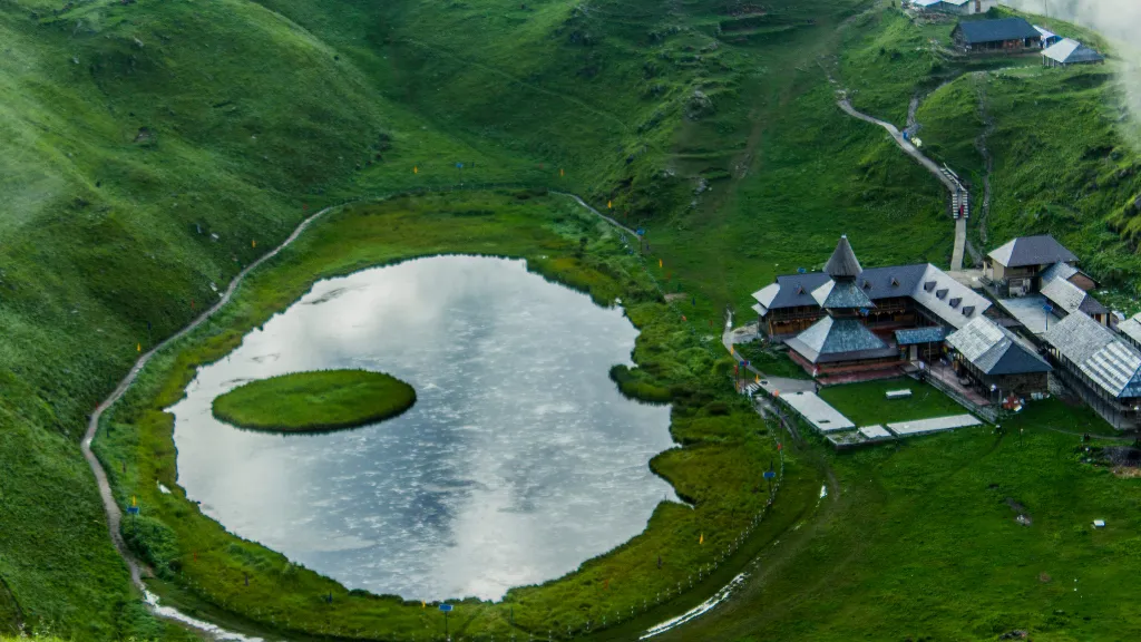 Prashar Lake, Mandi, best places to see snowfall in Himachal Pradesh