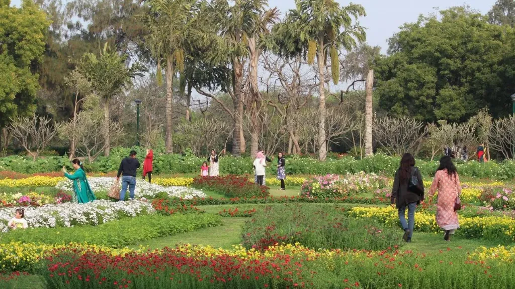 Relax at Nehru Park, Things to Do in Guwahati