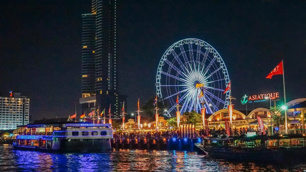 Asiatique The Riverfront – Bangkok , places for shopping in Thailand