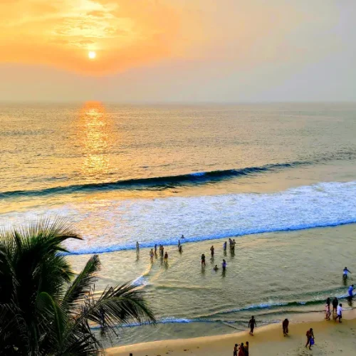 Best time to visit Anjuna Beach, Goa